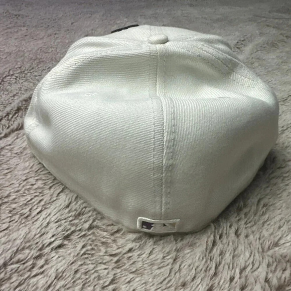 New York Yankee Hat White 7 3/4 59 Fifty New Era Genuine Merchandise Big Words - Picture 4 of 16